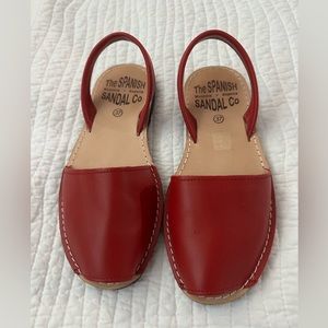 Spanish Leather Sandals NWOT